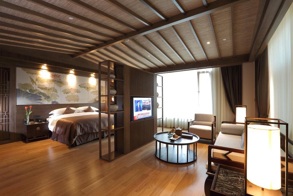 S&N Zhejiang Linhai International Hotel 객실 사진