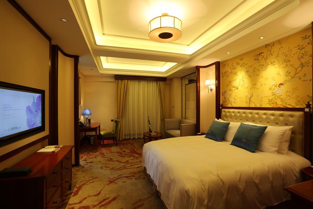 S&N Zhejiang Linhai International Hotel 객실 사진