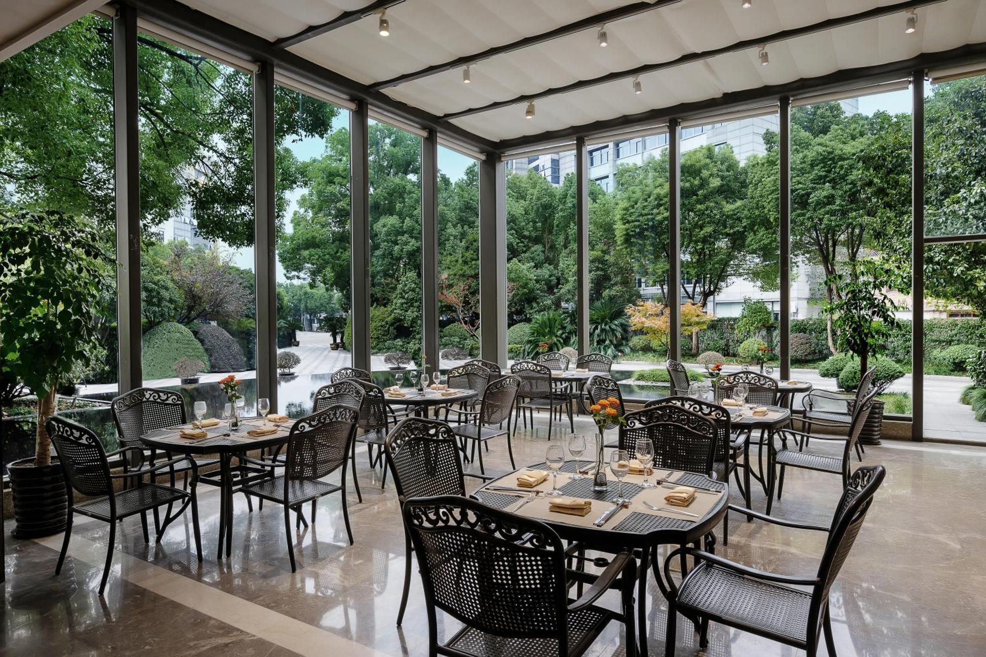 S&N Zhejiang Linhai International Hotel 외부 사진