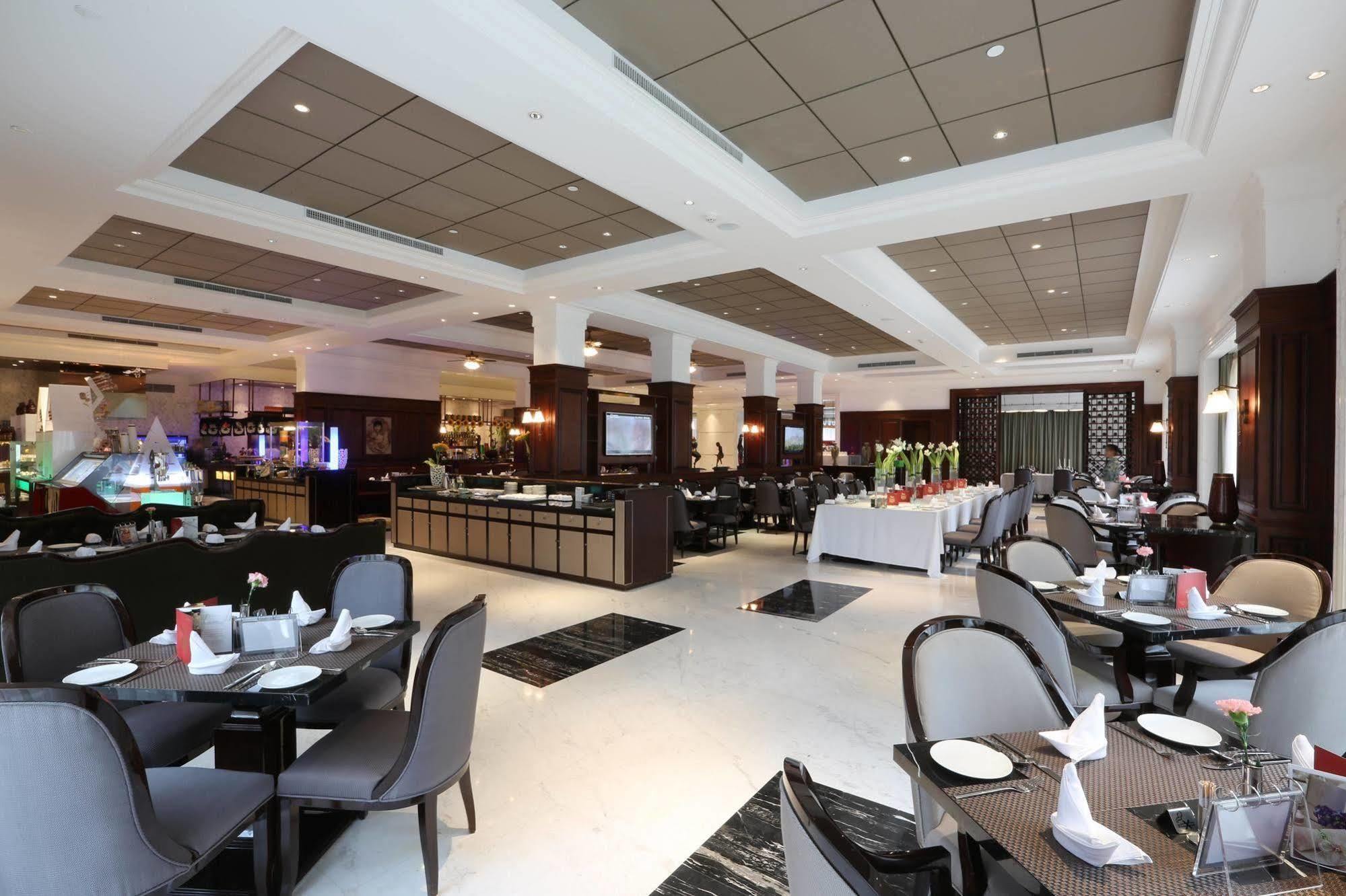 S&N Zhejiang Linhai International Hotel 외부 사진