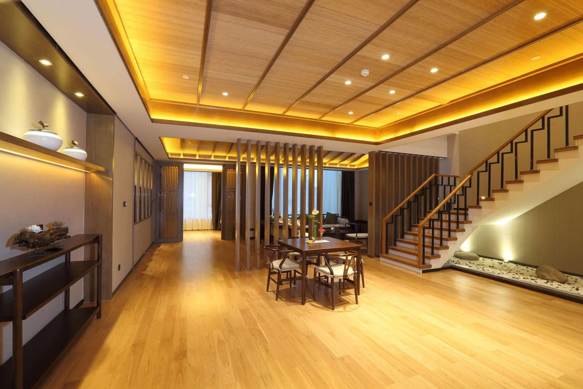 S&N Zhejiang Linhai International Hotel 외부 사진
