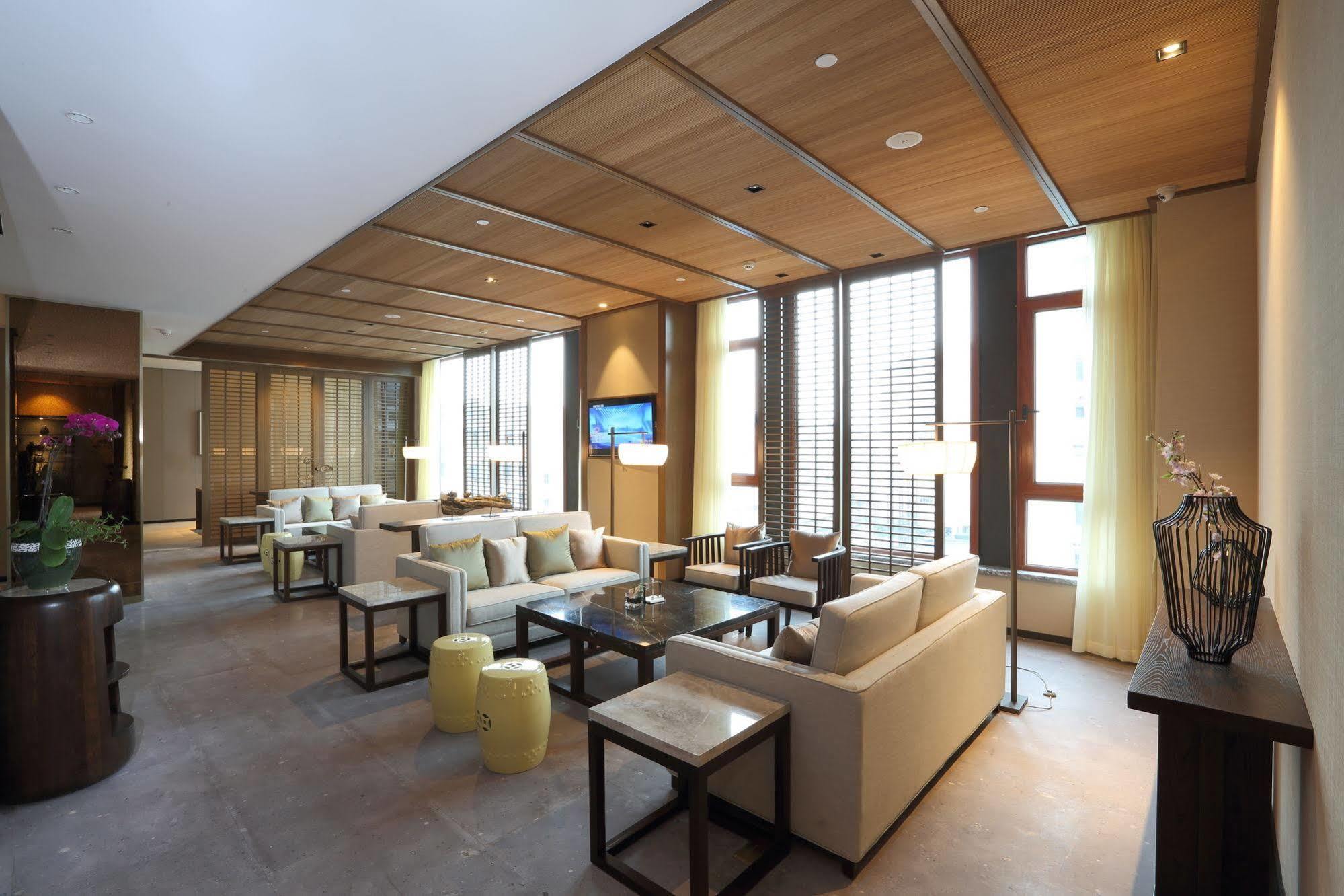 S&N Zhejiang Linhai International Hotel 외부 사진